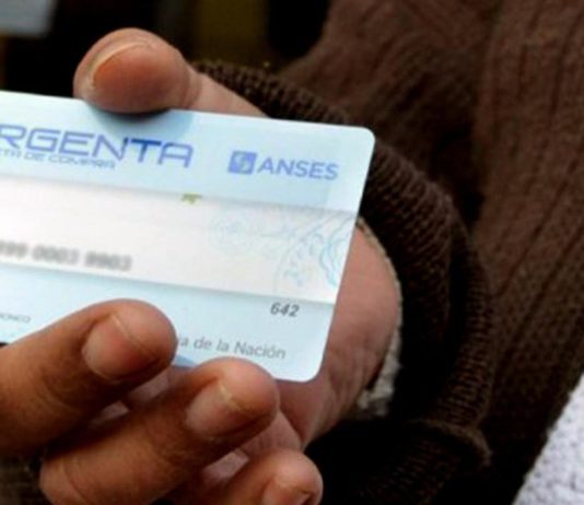 Se otorgaron 10.000 créditos a titulares de la AUH y de Pensiones en el primer día