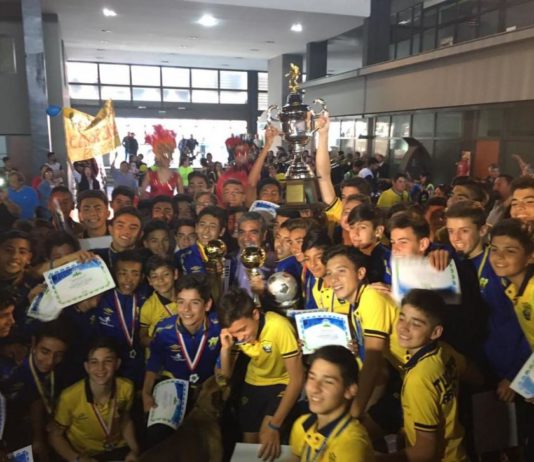 Los campeones del CEF 18 tuvieron un merecido homenaje
