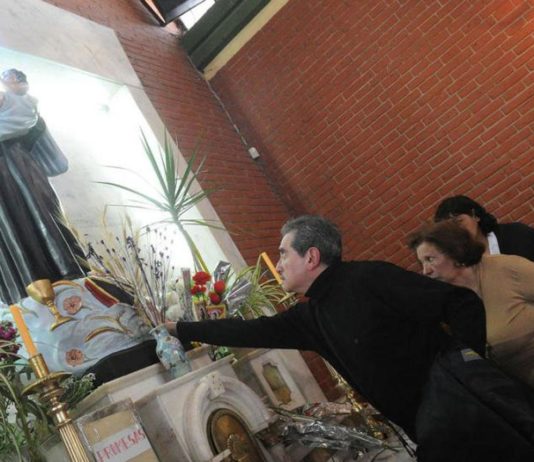 Los fieles honrarán hoy a San Cayetano: los horarios de las misas y de la procesión