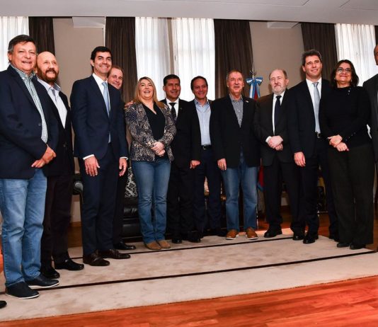Los gobernadores alistan un PJ sin “K” tras las PASO