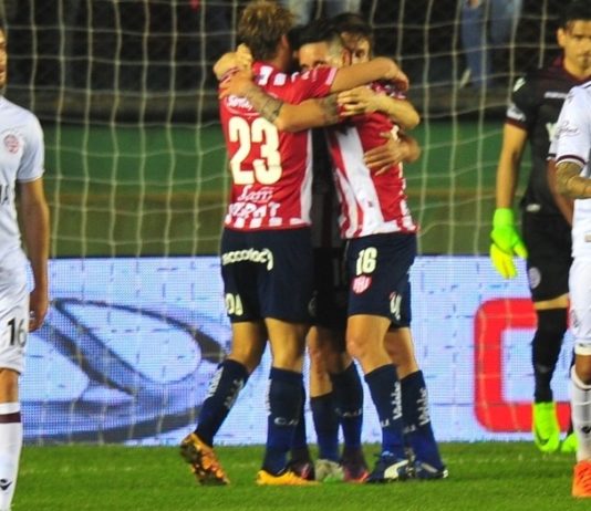Unión se lo dio vuelta a Lanús y es el primero en llegar a octavos