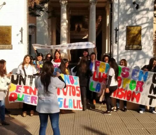 Protesta de fonoaudiólogos