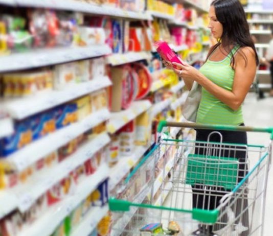 El consumo no remonta: las ventas en supermercados y shopping cayeron 2,1%
