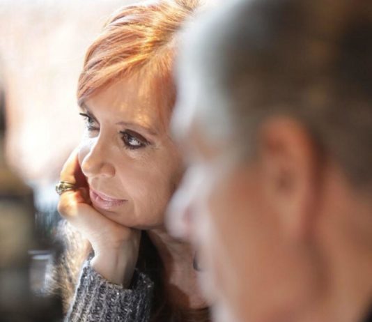 Cristina Kirchner: «Macri es un Presidente más de spots que de gestión»