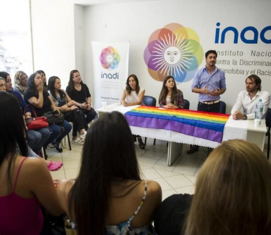 Mujeres trans agradecieron el programa, pero piden trabajo genuino