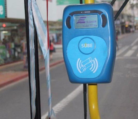 El Gobierno confirma que en 2018 aumentará el transporte público