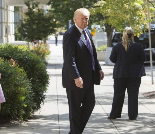 Trump analiza un bloqueo comercial y no descarta una gran respuesta militar