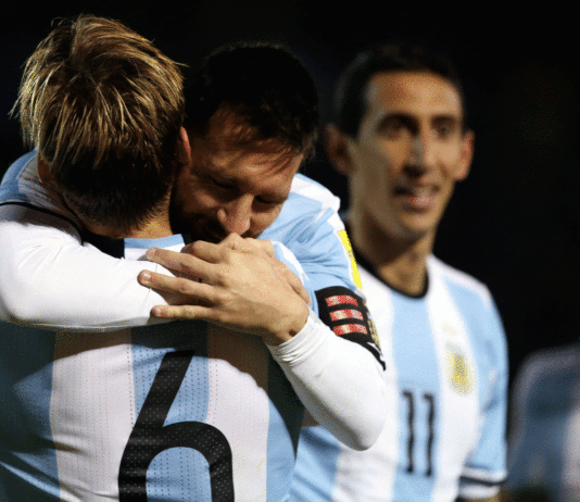 Los festejos íntimos de la Selección: cantos, bailes y videos del vestuario al avión