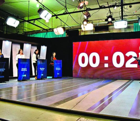 A 10 días de la elección, ellas se adueñaron de la campaña