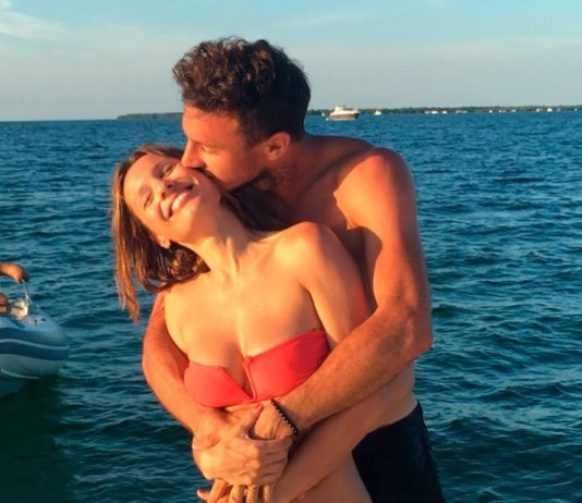 Las románticas fotos de Pampita y Pico Mónaco al atardecer