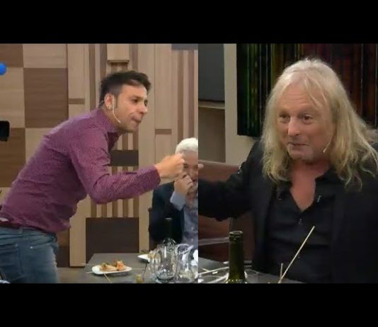 Casi a las piñas: tenso momento entre Bossi y el Pollo Sobrero