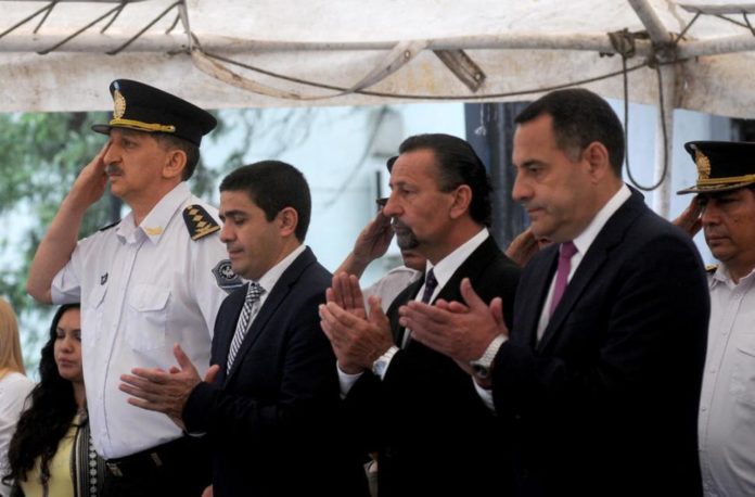 752045_201711162207180000001