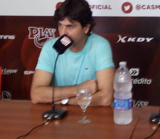 Forestello mete mano y vuelve al esquema ideal.