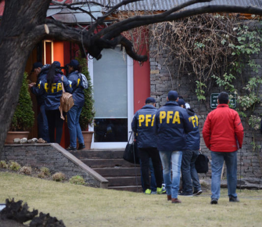 En la casa de Cristina encontraron una bóveda y carpetas sobre Bonadio y la ex mujer de Nisman