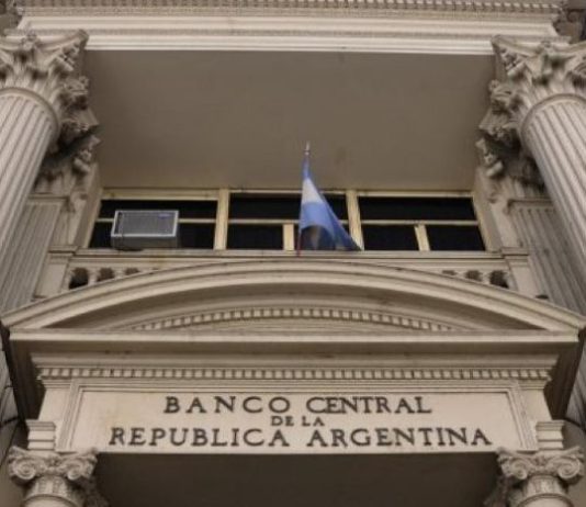 Pese a las fuertes medidas del Central, el dólar se dispara a $40,69