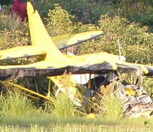 Arrojaba las cenizas de su padre para la vida eterna y terminó encontrando la muerte
