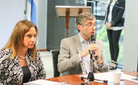 Legisladores radicales buscan implementar un sistema de denuncias digitales