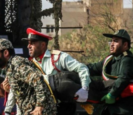Un desfile en Irán terminó con 25 muertos por un ataque de ISIS
