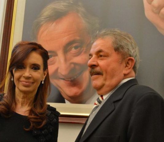 Cristina respaldó a Lula luego de que le negaran la candidatura presidencial en Brasil