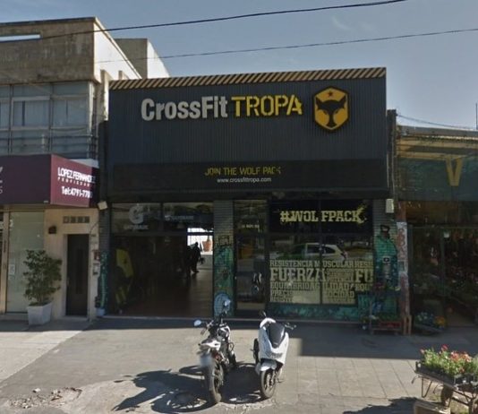 Le falló el corazón mientras hacía crossfit y murió en el gimnasio