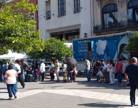 Con 300 stands se realiza la Expo Salud en Plaza Independencia