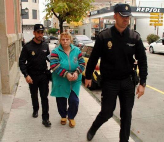 Apuñaló a su marido ciego y paralítico