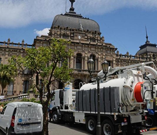 Manzur le enrostró al intendente Alfaro la compra de camiones para la SAT