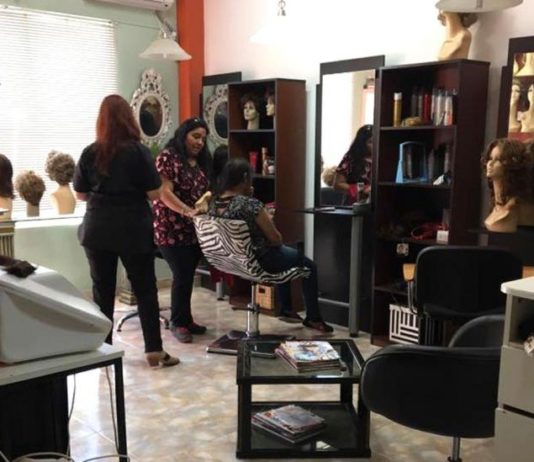 Robaron a una organización que hace pelucas para niños con cáncer