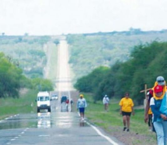 Arrolló a pelotón de ciclistas feligreses en Catamarca