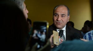 El Gobierno asiste a las empresas de colectivo y se levantó el paro