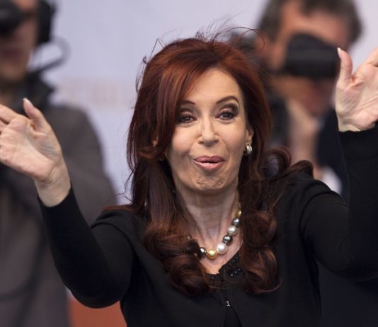 Cristina apostó al humor para despedir el 2018