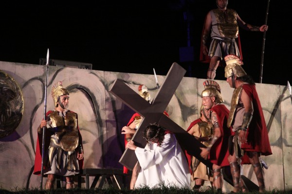“Vida y Pasión de Dios Hombre” en el parque 9 de Julio_5caf813556dd7.jpeg