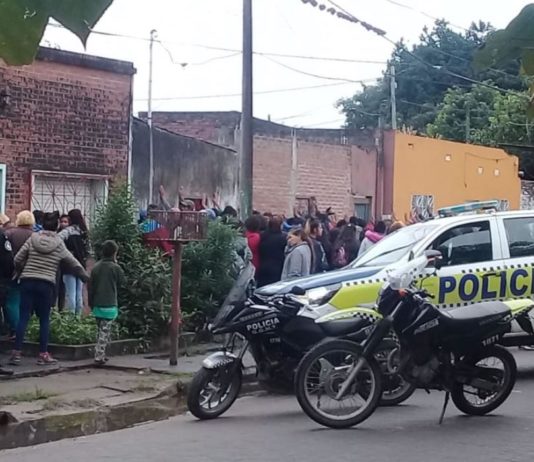 Otra vez un cortejo fúnebre “tumbero”: armas secuestradas y detenidos
