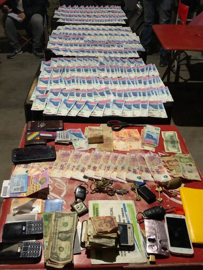 Detienen en Tucumán a dos expertos asaltantes, por un robo en Santiago del Estero_5d0683b4c7b61.jpeg