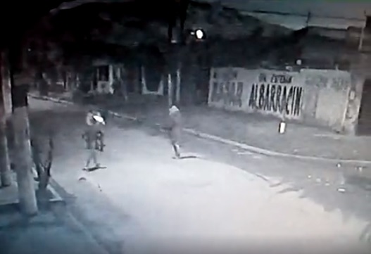 Las Talitas: Le robaron la moto y le arrojaron piedras