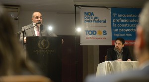 Manzur encabezó el Encuentro de Profesionales del NOA