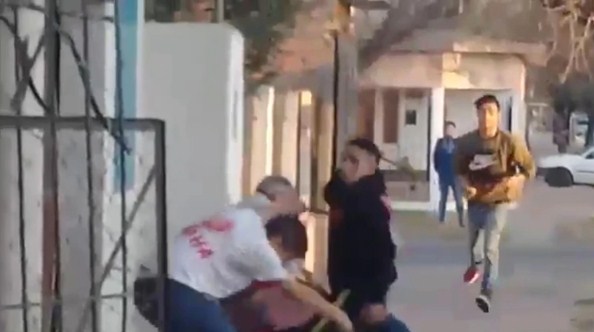 VIDEO: Hierros, ladrillazos y un herido grave en una salvaje pelea callejera_5d374b62d967e.jpeg