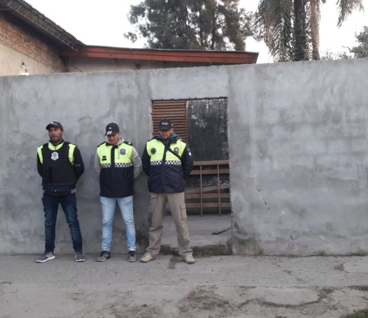 Allanamientos en Los Pocitos por el robo a una policía
