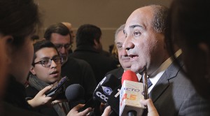 “Macri toma decisiones con la plata de las provincias”