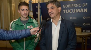 Reconocen a un piloto tucumano que irá al Mundial de Karting