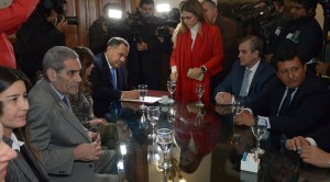 el gobernador firma de convenio con la cortesupre de justicia 04