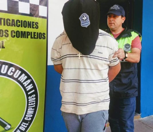 Detienen a un joven de 20 años y secuestran una moto robada en un allanamiento