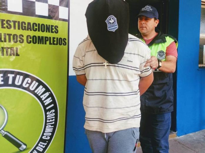 Detienen a un joven de 20 años y secuestran una moto robada en un allanamiento_5d9e203bafe30.jpeg