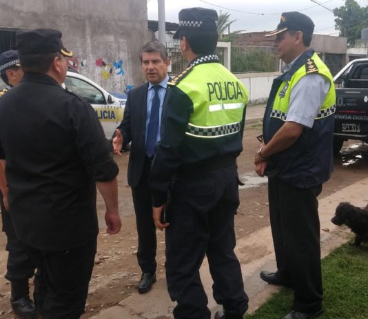 Megaoperativo con detenidos, entre ellos policías, y numerosos secuestros de armas y drogas