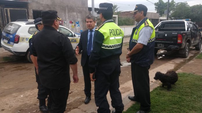 Megaoperativo con detenidos, entre ellos policías, y numerosos secuestros de armas y drogas_5de7f434900a0.jpeg