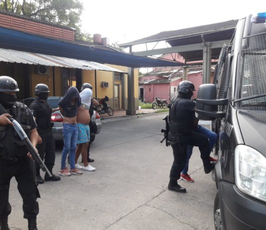 Detienen a tres integrantes de la banda que robó a una distribuidora en El Manantial
