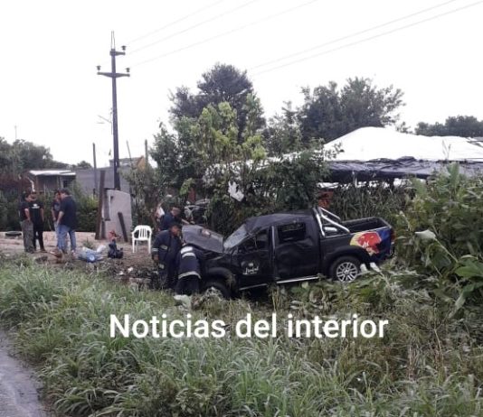 Músicos del grupo Damas Gratis se accidentaron en La Cocha