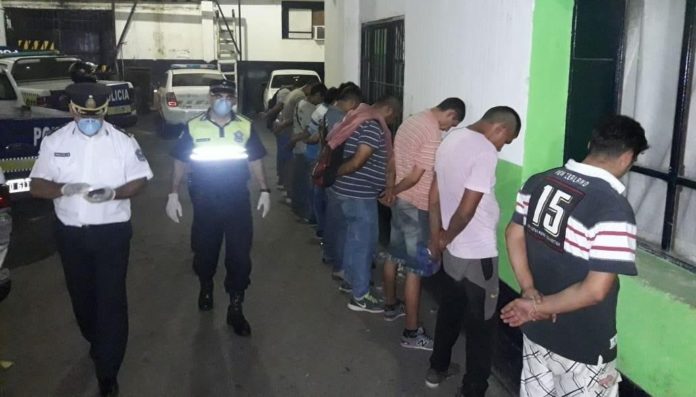 “Nadie en las calles”, este domingo hubo récord de detenciones_5e8b6e369c61e.jpeg