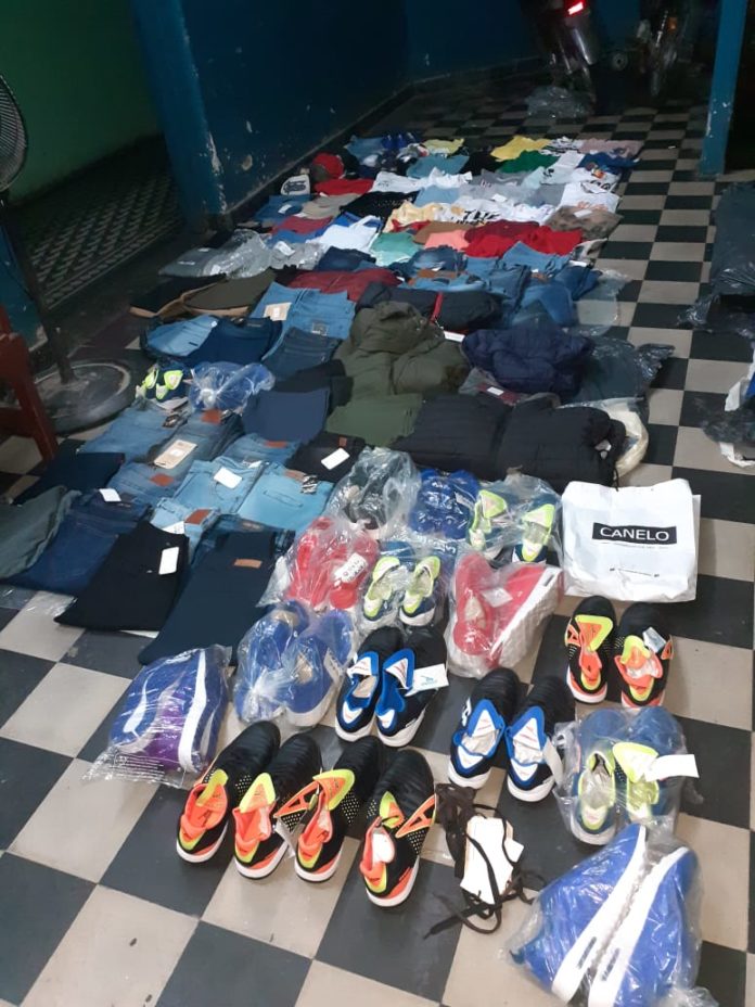 Secuestran $100.000 en prendas robadas a un local de ropa en Concepción_5e86283cc8d9c.jpeg