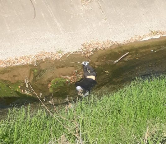 Encontraron una persona sin vida con una bolsa en su cabeza en el canal del Camino de Sirga